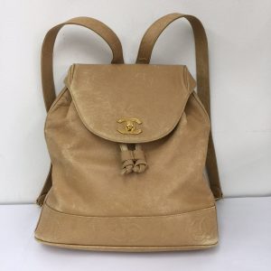 CHANEL リュックサック キャビアスキン ベージュ×ゴールド金具