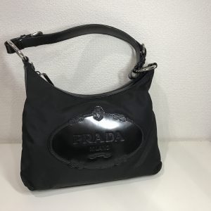 PRADAバッグ