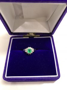 Pt900 エメラルドリング