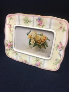 ノリタケ写真立て