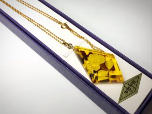 本鼈甲ネックレス