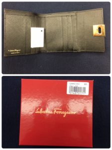 サルバトーレ フェラガモ  Salvatore Ferragamo 二つ折り財布