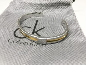 CK バングル