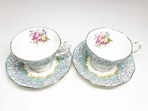 Royal Albertティーカップ＆ソーサー