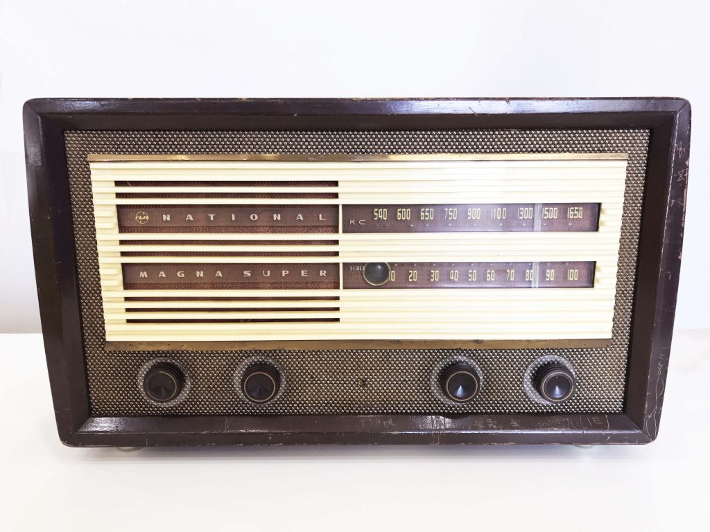 真空管ラジオ