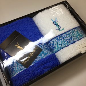 イヴサンローランのタオル