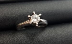 ダイヤ付 Pt900リング