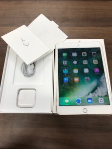 iPad mini4 128GBゴールドWi-Fi+cellularドコモ