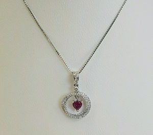 Pt900ルビーメレダイヤ付きネックレス