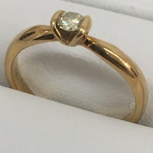 ダイヤ付 K18リング