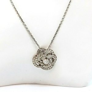 シャネル カメリア ネックレス ダイヤ 750 ホワイトゴールド