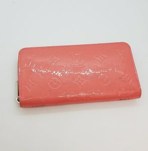 ルイヴィトン ジッピーウォレット モノグラム ヴェルニ ラウンドファスナー 長財布