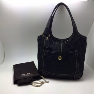 COACH シグネチャートートバッグ
