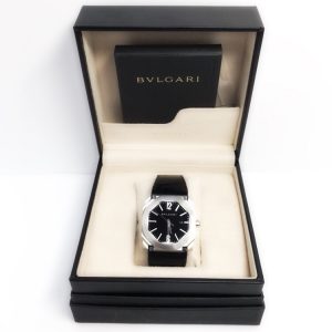 ブルガリ オクト 腕時計