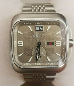 グッチ クーペ 131.3 ビッグデイト メンズ 腕時計