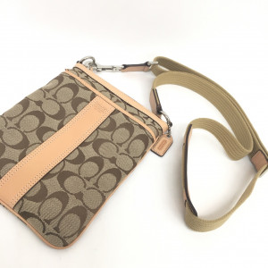 COACH(コーチ) スウィングバッグ