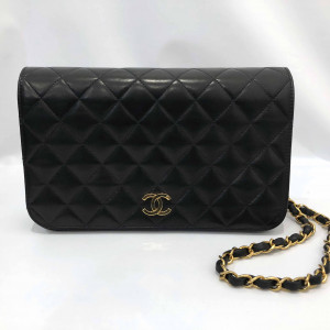 CHANEL マトラッセ ラムスキンバッグ