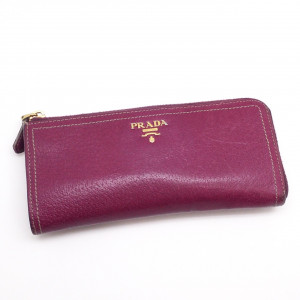 PRADA 長財布