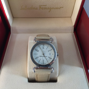 フェラガモ腕時計