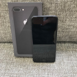 ドコモ Apple iPhone 8 Plus 256GB