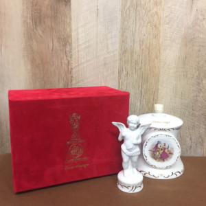オータルマリアージュコニャック白陶器箱付き