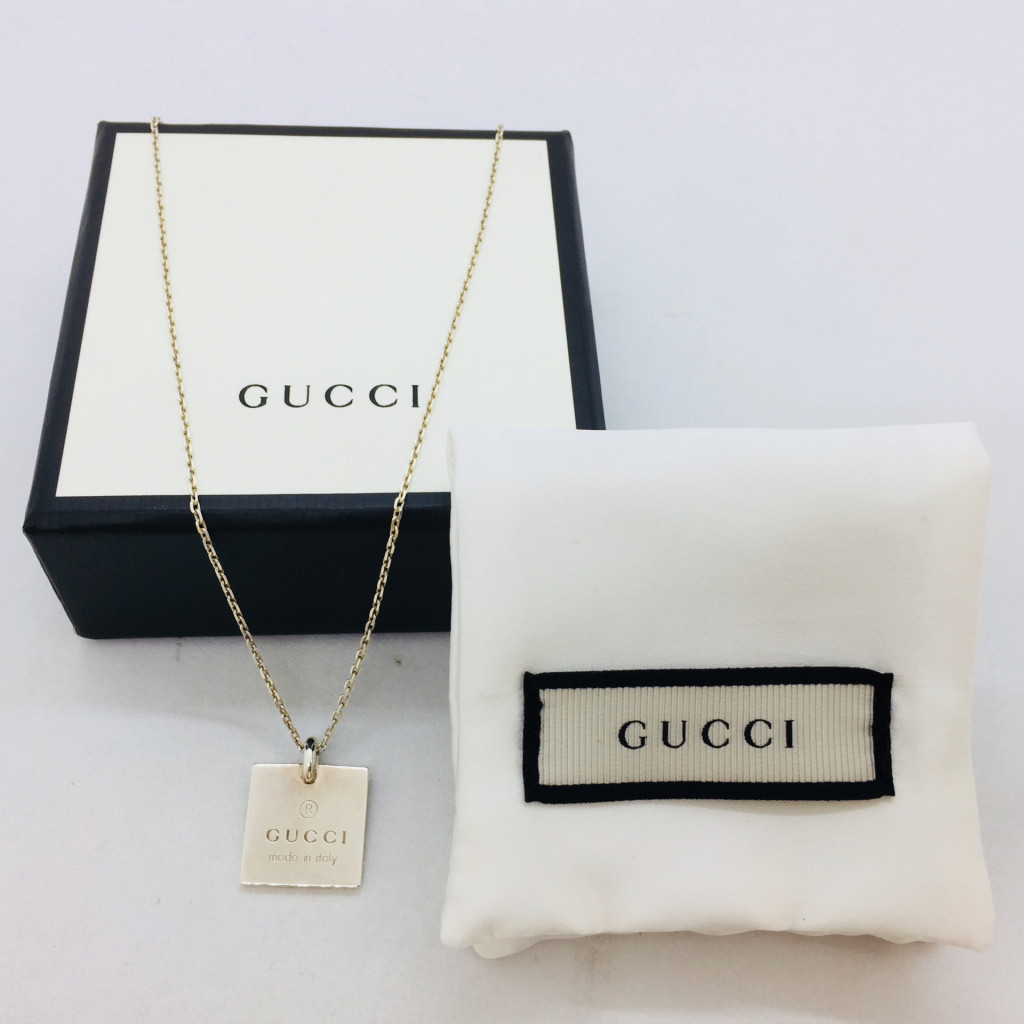 最高の品質の 美品 GUCCI スクエアプレートネックレスL アクセサリー