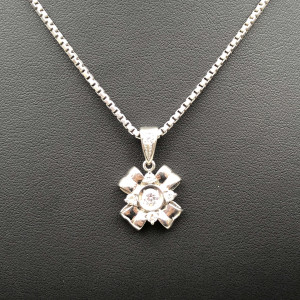 Pt900 ダイヤモンドネックレス