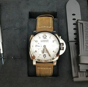 PANERAI/パネライルミノールマリーナ