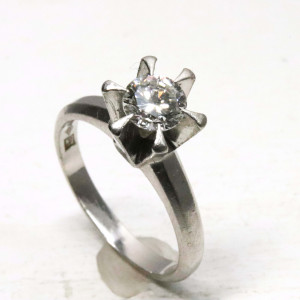 Pt900 ダイヤリング