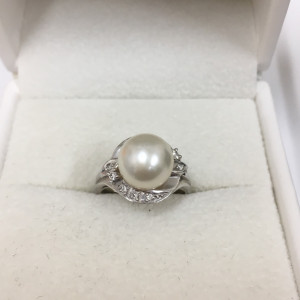 Pt900 メレダイヤ付 パールリング