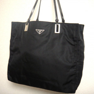 PRADA プラダ ナイロンバッグ