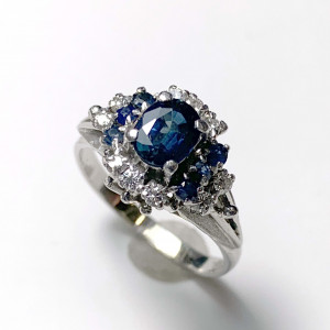 Pt900 メレダイヤ （0.35ct）サファイア（1.2ct）リング