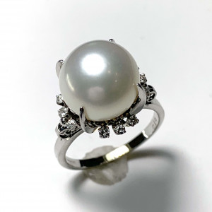 Pt900 パール(9.5mm)メレダイヤ (0.06ct)リング