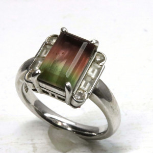 Pt900 バイカラートルマリンリング 3.2ct メレダイヤ 0.2ct