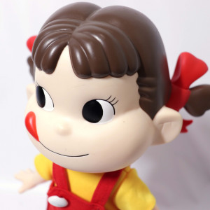 不二家 ペコちゃん ソフビ人形 懸賞当選品