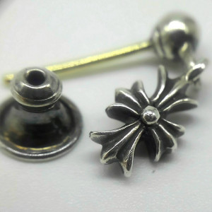 クロムハーツ ピアス