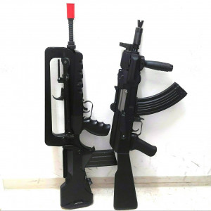 MARUI マルイ エアガン 2丁