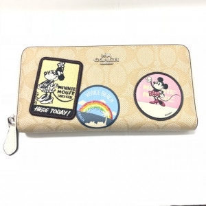 コーチシグネチャー長財布ミニー