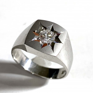 Pt900 ダイヤ(0.4ct)付き 印台リング