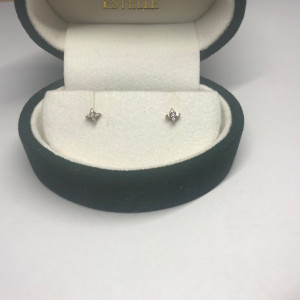 k18 ダイヤ ピアス