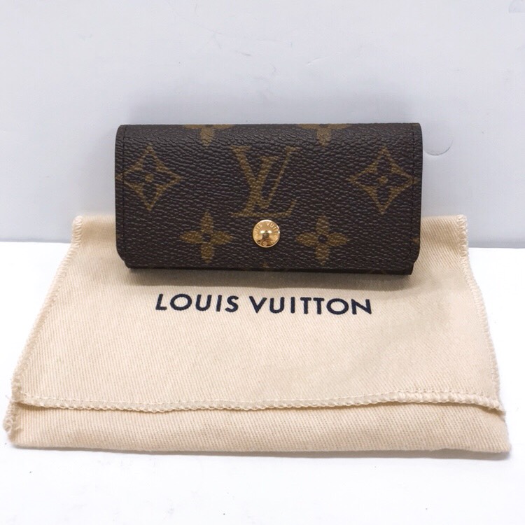 Louis Vuitton ルイヴィトン 4連キーケース 黒 エピ フランス - 小物