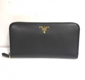 PRADA ヴィッテロレザー 長財布