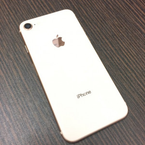 iPhone8 64GB ゴールド