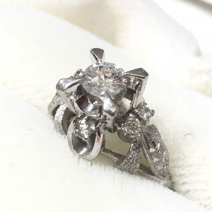 Pt900ダイヤリング0.3ct