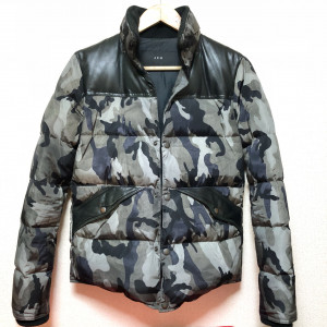AKM カモフラ ダウンジャケット