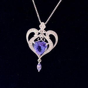Pt900 タンザナイト(1.69ct)メレダイヤ (0.18ct)ネックレス