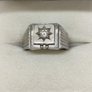 Pt900 ダイヤモンド 0.19ct 印台リング