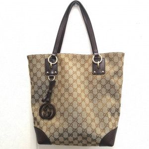 GUCCI グッチ トートバッグ  GGキャンバス ロゴチャーム ブラウン カバン 鞄 ユニセックス 本体のみ