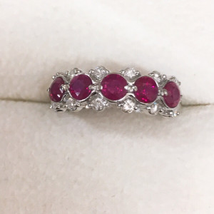 Pt900　ルビー1.06　ダイヤ0.22ct　リング