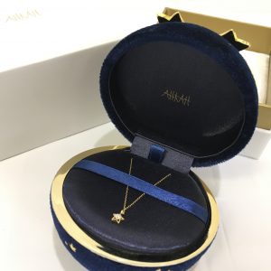 AHKAH(アーカー) K18 ダイヤモンドネックレス スターモチーフ プチプルミエトワール クリスマス限定BOX